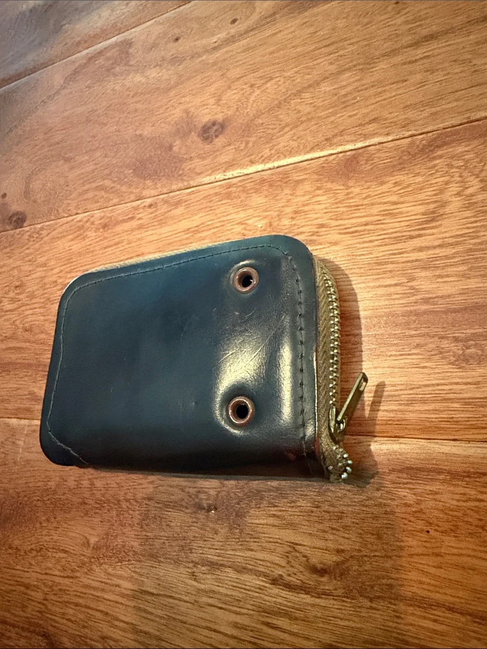 Vintage Non-Signe Genuine Cowhide 12-Key Zip Wallet Pouch